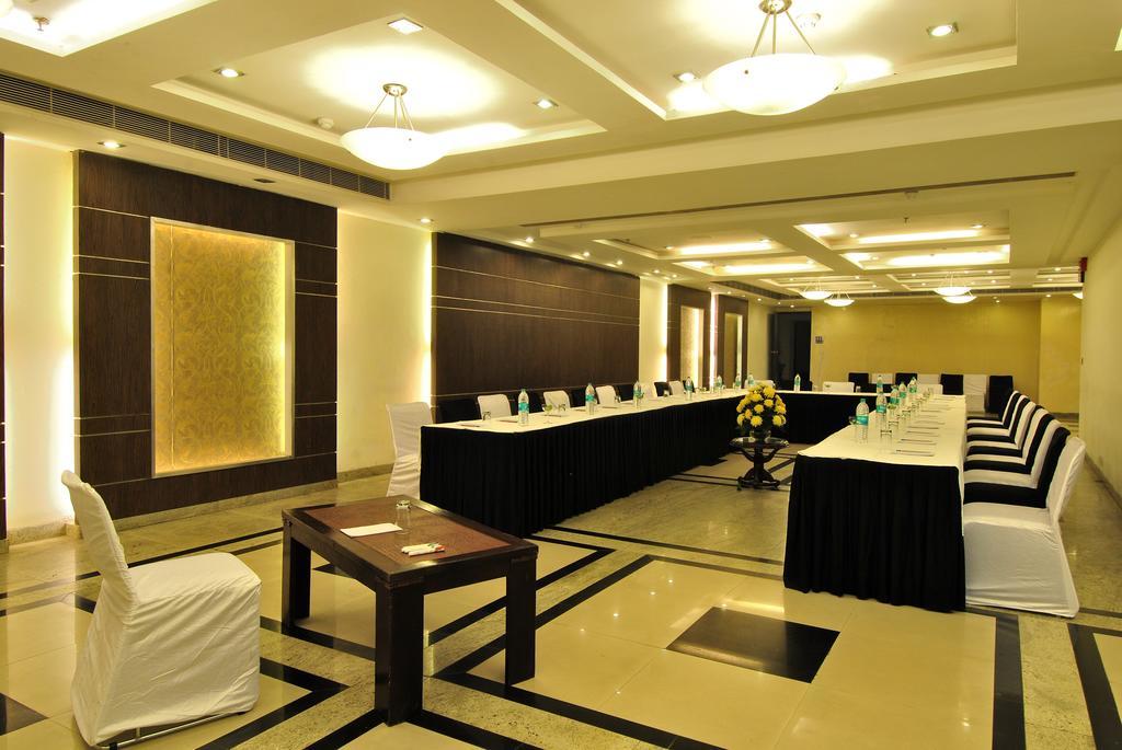 The Habitare Gurgaon Hotel Exterior photo